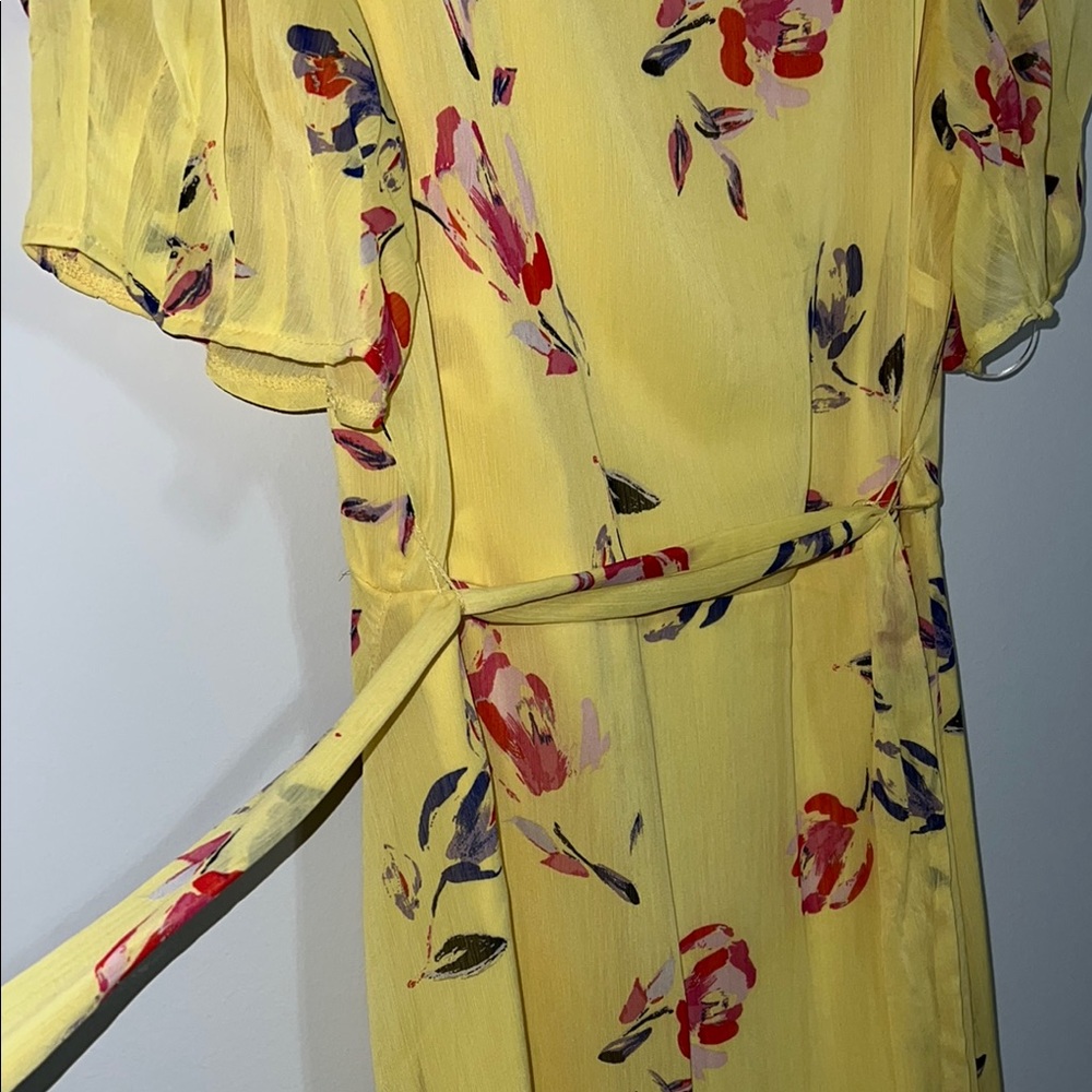 NWOT- Floral Yellow Dress - Picture 3 of 4